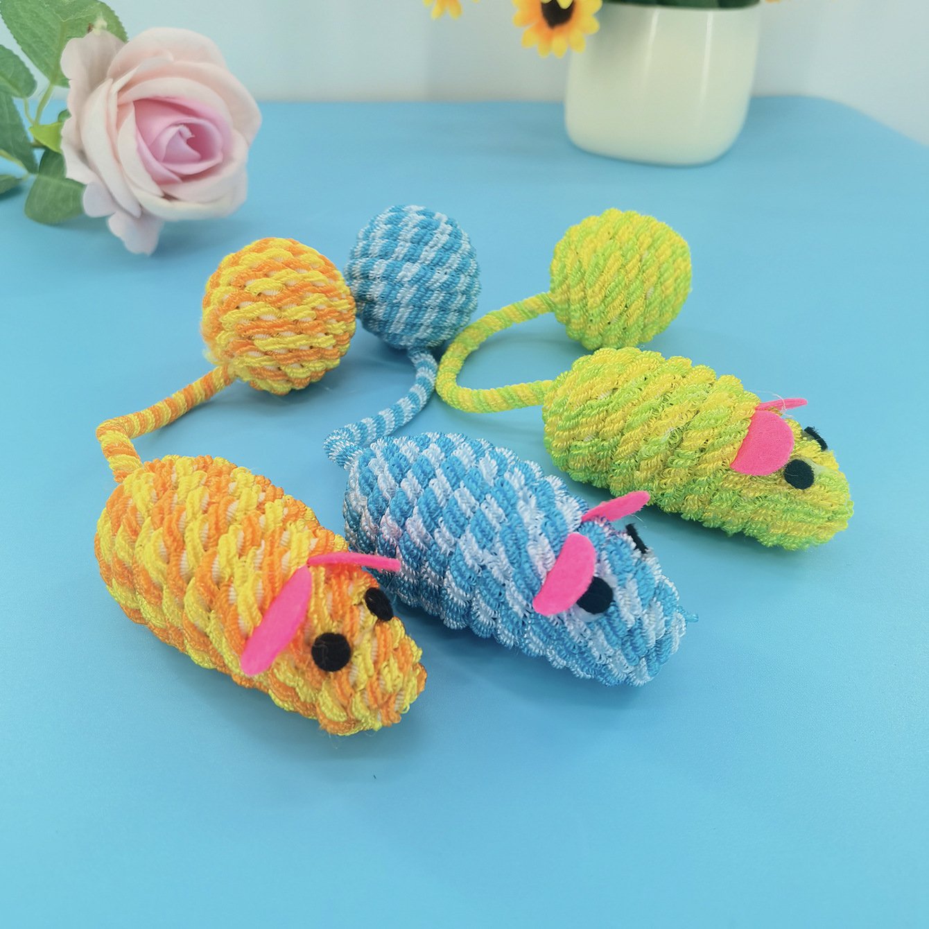 Interactive Color-Changing Woven Mouse Cat Toy | Rattling Sand Sound Solo Play Toy with Plush Ball Tail for Indoor Cats O1CN01SwjyIv1ljBP0NaE3D 2211743354854 0 Cib